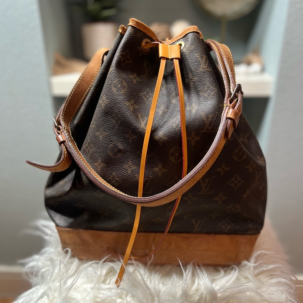 🤎Louis Vuitton🤎 AUTHENTICATED Vintage Monogram GM Noe Drawstring Bag COA